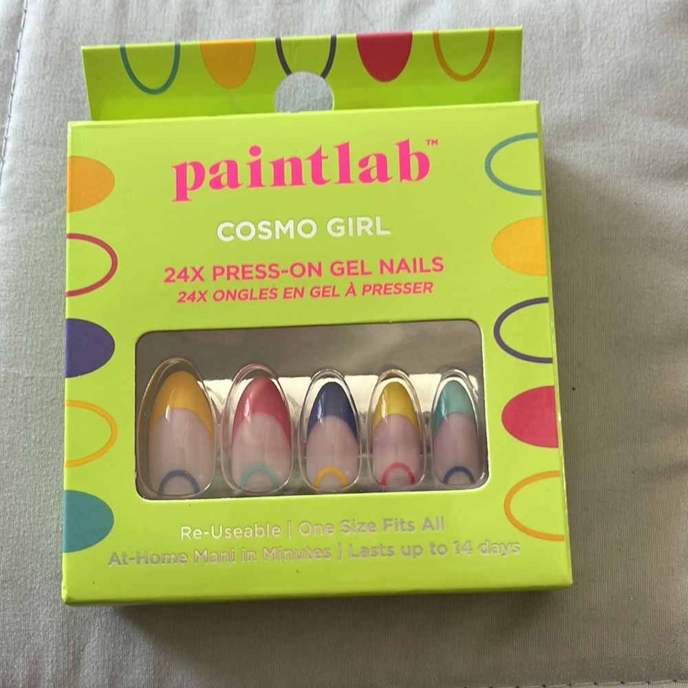 Cosmo girl press on gel nails. NIB.